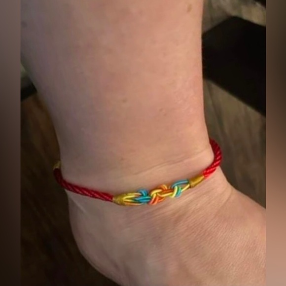 Tibetan Chinese Rainbow Ombre Red String Rope Cord Thread Braid Knot Bracelet - Picture 8 of 16